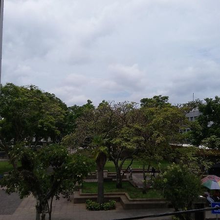 Hotel Centenario Guatemala City Bagian luar foto