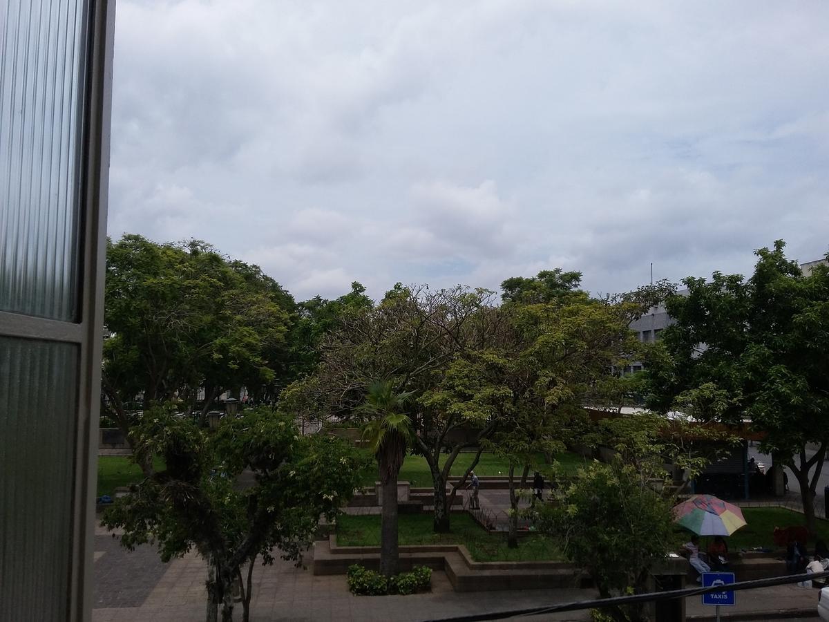Hotel Centenario Guatemala City Bagian luar foto